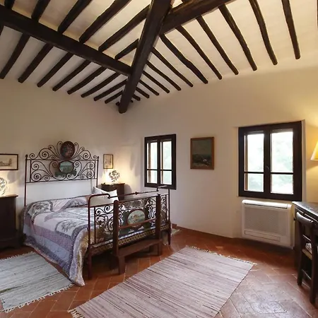 Historic Farmhouse On Organic Wine Estate With Tennis And Pool *